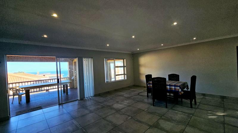 6 Bedroom Property for Sale in Dana Bay Western Cape